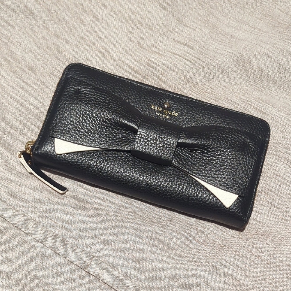 Kate Spade Eden Lane Lacey Zip Wallet